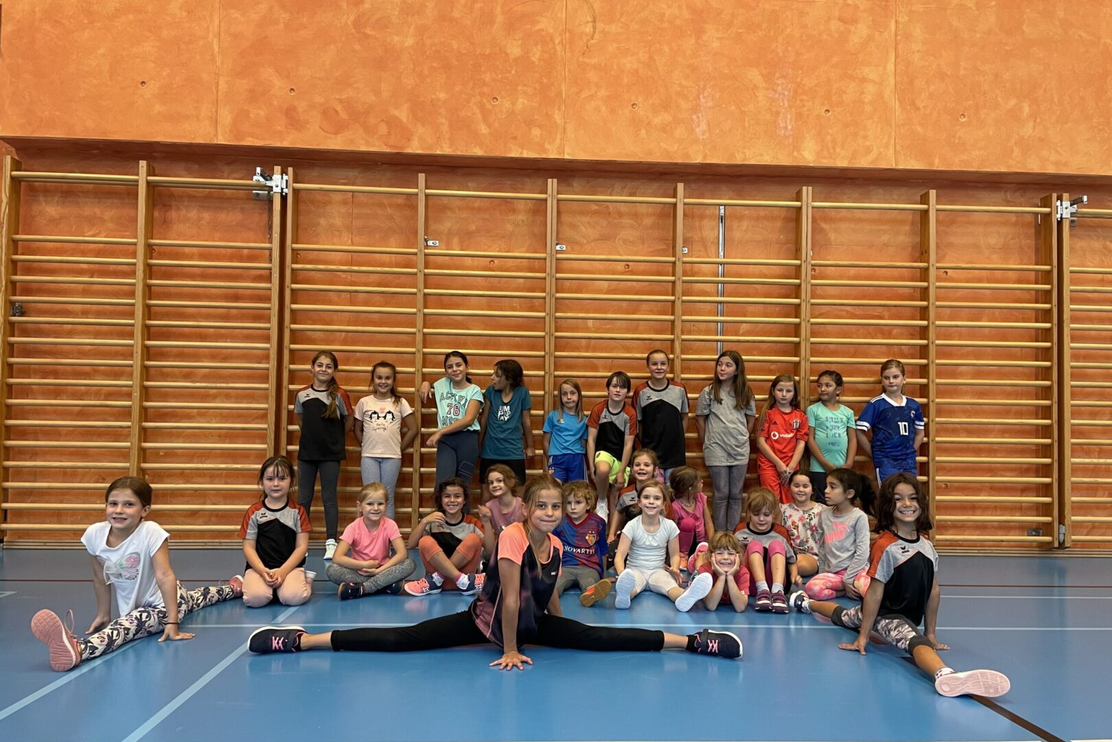 kleine Mädchenriege